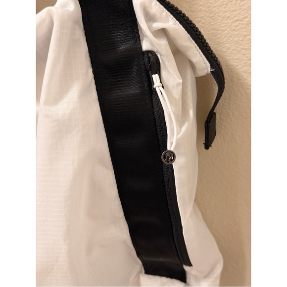 Lululemon Athletica White and Black Go Lightly Packable Tote O/S - Picture 3 of 5